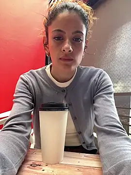 alana15 online show from 11, 4, 2026