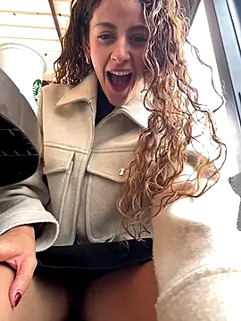 Snapshot of alana15 chatting on 8, 10, 2025 alana15 online show from 8, 10, 2025