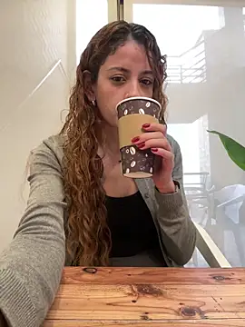 alana15 online show from 9, 3, 2026