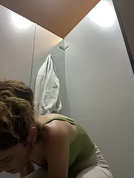 alana15 online show from 6, 2, 2025
