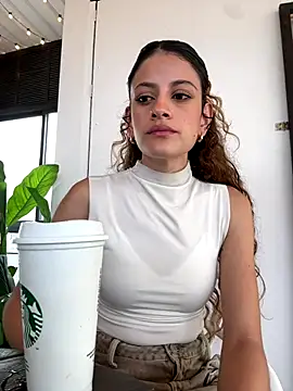 alana15 online show from 4, 12, 2025