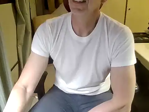 Snapshot of mariohurt101 chatting on 30, 10, 2025 mariohurt101 online show from 30, 10, 2025