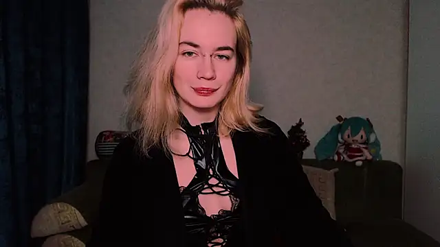 xxxcharismaaa online show from 17, 2, 2025