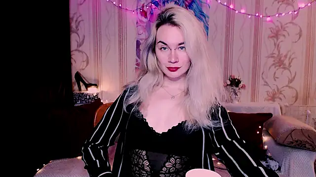 xxxcharismaaa online show from 21, 4, 2026