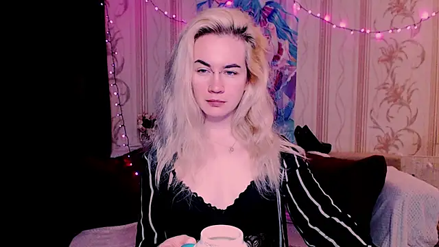 Snapshot of xxxcharismaaa chatting on 7, 6, 2026 xxxcharismaaa online show from 7, 6, 2026