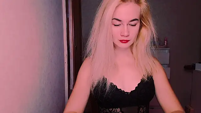 xxxcharismaaa online show from 13, 10, 2025