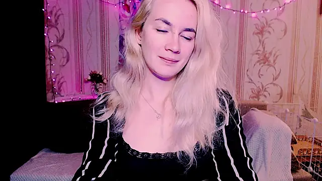 xxxcharismaaa online show from 15, 5, 2026