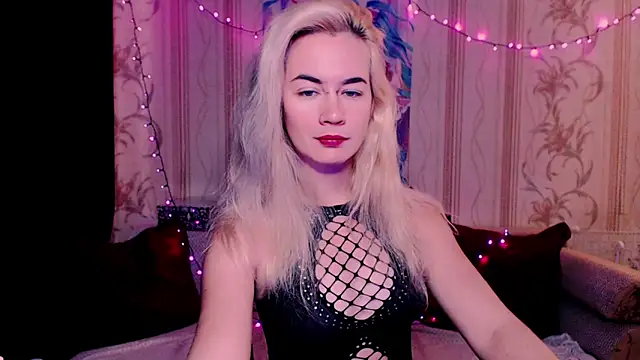 Snapshot of xxxcharismaaa chatting on 7, 7, 2026 xxxcharismaaa online show from 7, 7, 2026