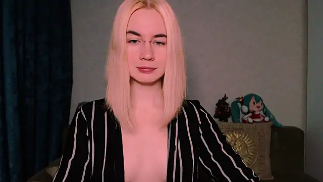 xxxcharismaaa online show from 19, 1, 2025