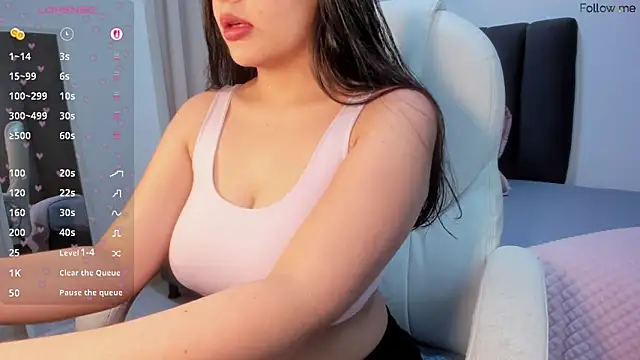 Karina 18  online show from 15, 2, 2026