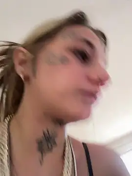 chloetease online show from 25, 2, 2026