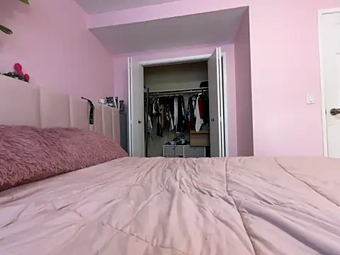 chloetease online show from 1, 11, 2025