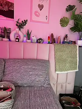 chloetease online show from 19, 4, 2026