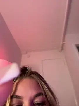 chloetease online show from 7, 12, 2024