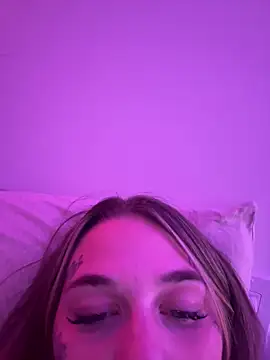 chloetease online show from 6, 1, 2025