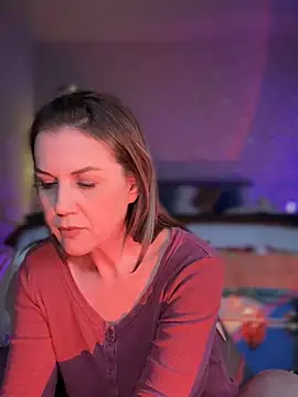 MaiseKnox online show from 11, 2, 2025