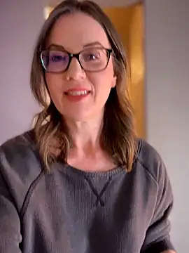 MaiseKnox online show from 20, 12, 2025