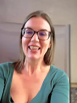 MaiseKnox online show from 24, 10, 2025