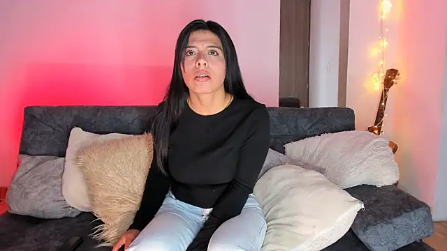 angiebutt online show from 15, 1, 2026