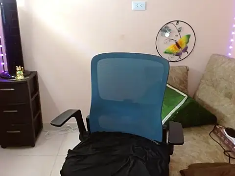 miss tinnymafe online show from 13, 3, 2026