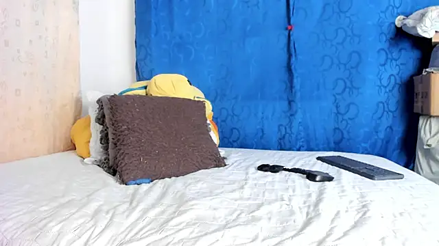 BlowMommy  online show from 3, 3, 2026