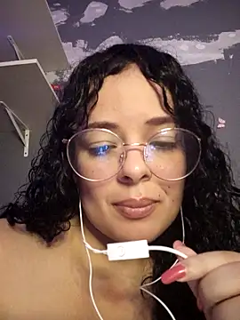 Snapshot of NinaSweet2 chatting on 20, 2, 2025 NinaSweet2 online show from 20, 2, 2025