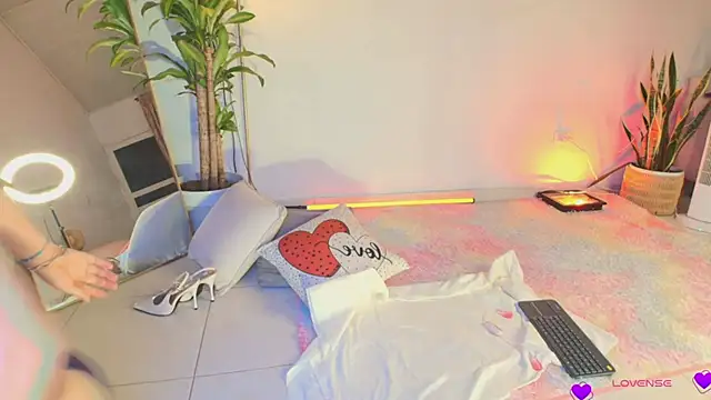 erotik lady online show from 17, 3, 2026