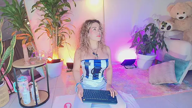 erotik lady online show from 7, 6, 2026