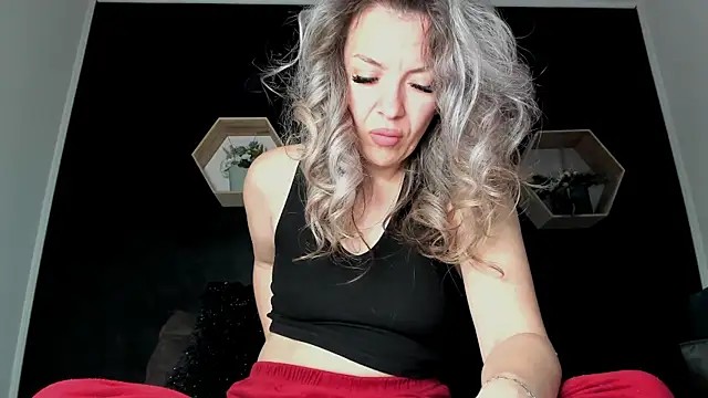 Snapshot of Alesys69 chatting on 20, 5, 2026 Alesys69 online show from 20, 5, 2026