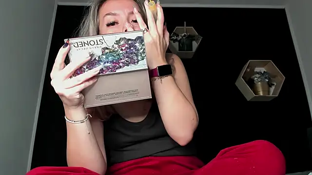 Snapshot of Alesys69 chatting on 13, 11, 2025 Alesys69 online show from 13, 11, 2025