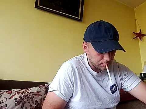 Snapshot of Flakka95 chatting on 15, 10, 2025 Flakka95 online show from 15, 10, 2025