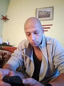 Snapshot of Flakka95 chatting on 13, 10, 2025 Flakka95 online show from 13, 10, 2025