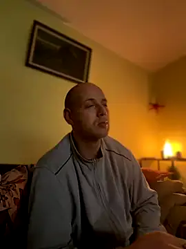 Snapshot of Flakka95 chatting on 12, 11, 2025 Flakka95 online show from 12, 11, 2025