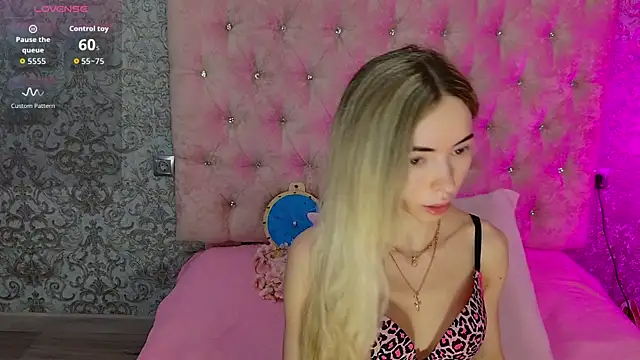 Snapshot of Akilla_Queen chatting on 9, 7, 2026 Akilla Queen online show from 9, 7, 2026