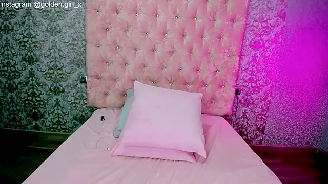 Akilla Queen online show from 8, 10, 2025