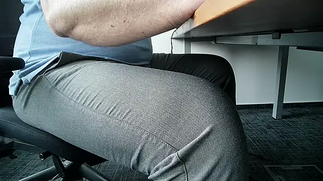 Snapshot of 69bezfleku chatting on 1, 10, 2025 69bezfleku online show from 1, 10, 2025