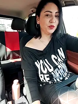 charrlote love online show from 8, 4, 2026