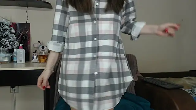 SugarTati online show from 6, 3, 2026