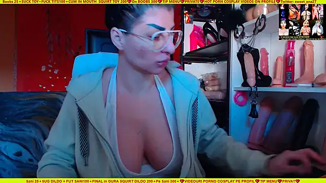 cuminmenowbbyx online show from 24, 10, 2025