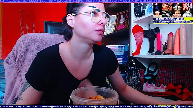 Snapshot of cuminmenowbbyx chatting on 31, 5, 2026 cuminmenowbbyx online show from 31, 5, 2026