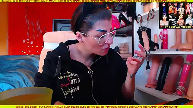 cuminmenowbbyx online show from 22, 2, 2025