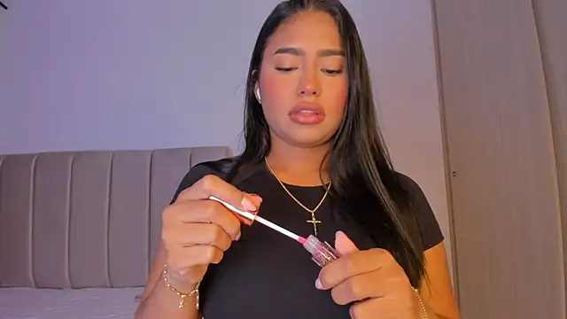 isa bunny online show from 18, 10, 2025