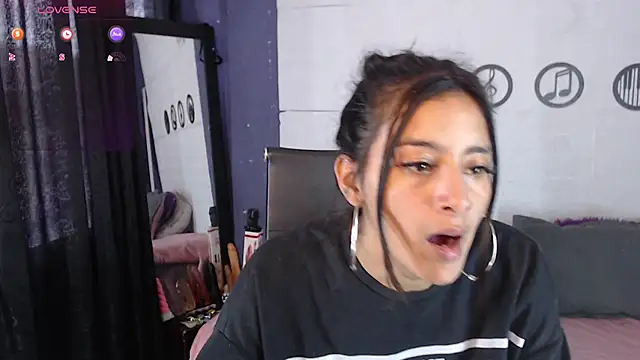 skinny Yizz online show from 18, 6, 2026