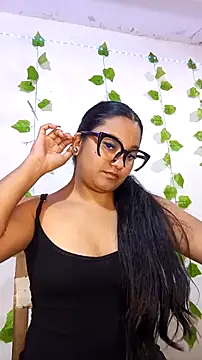 Snapshot of shayna_all chatting on 17, 12, 2025 shayna all online show from 17, 12, 2025