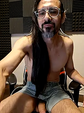 Youreherewithme online show from 18, 4, 2026