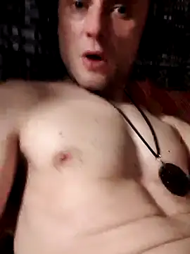 slamyke0 online show from 5, 3, 2025