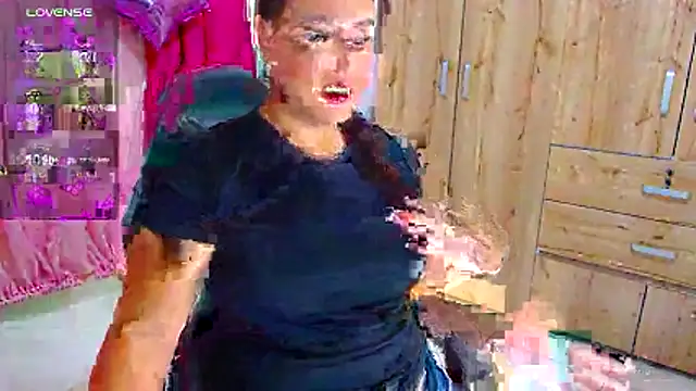 Snapshot of Luciana0226 chatting on 30, 10, 2025 Luciana0226 online show from 30, 10, 2025