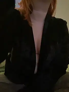 Patriciamoura69 online show from 24, 7, 2026