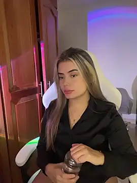 Miss valeriaa online show from 13, 6, 2026