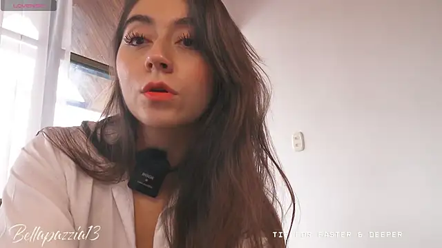 Snapshot of Bellapazzia chatting on 7, 10, 2025 Bellapazzia online show from 7, 10, 2025